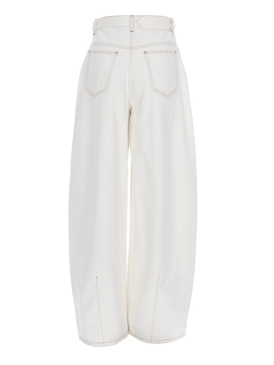 Jacquemus Denim - White | 70fbddf6caebf1a8ad9df92480ef1189d9b7985d