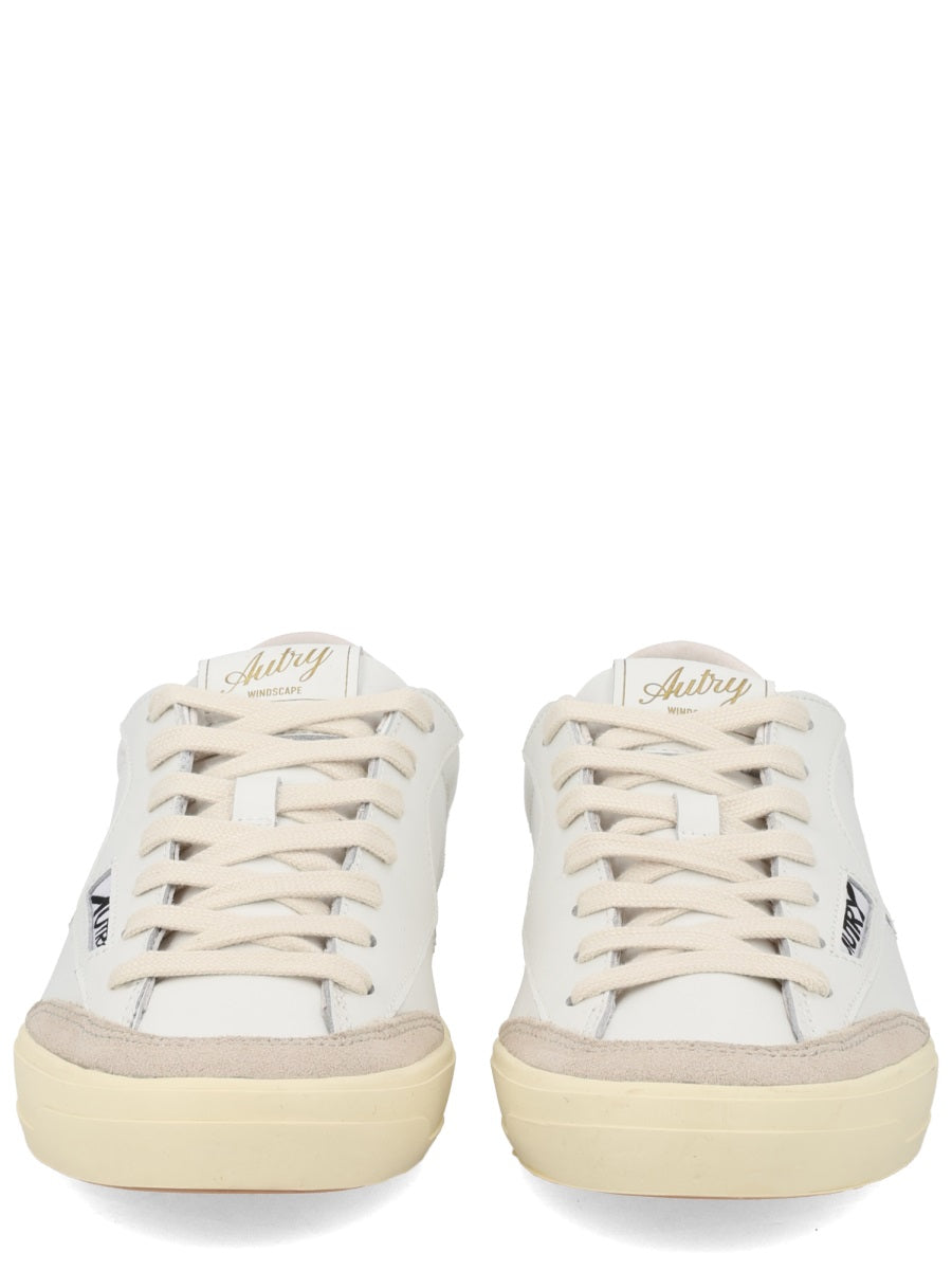 Autry Sneakers - White | d96b7893ac9eb2fc84fa5d8d33573ae14a15ac69