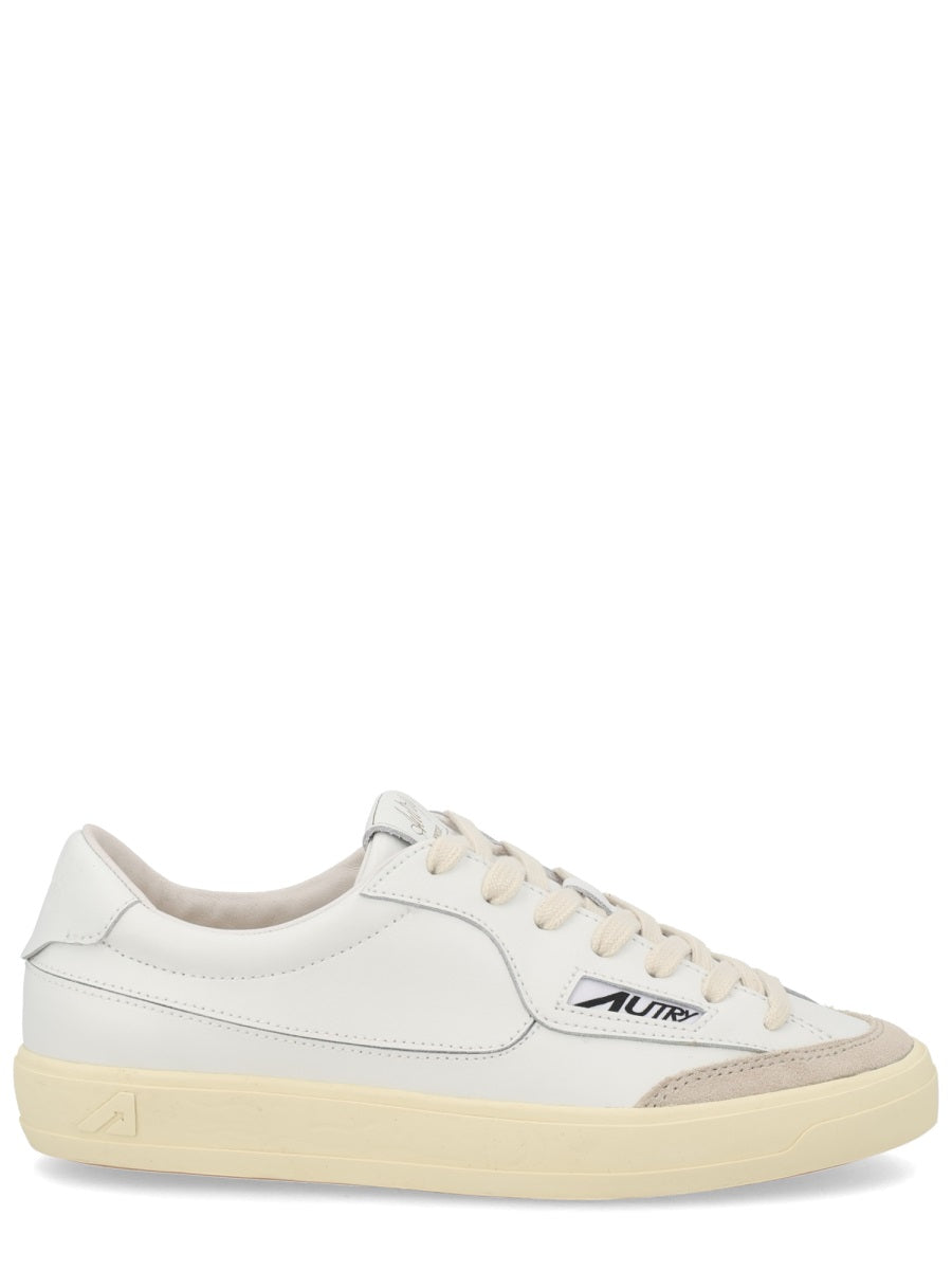Autry Sneakers - White | baa1a418bf5f38411759623c7e1bbc158343c77d
