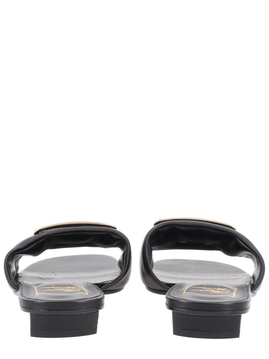 Roger Vivier Flat Shoes - Black | 7906f219e9ec9d4180b7e40464e07604d3705a65