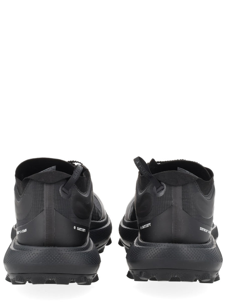 Satisfy Sneakers - Black | d35557bf2ce4368360e99350ddfb2c0828a764f0