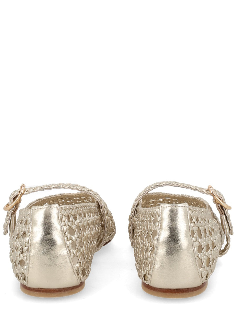Stuart Weitzman Flat Shoes - Gold | 1a4792ca4895079e6290e9f74e1a0afb06e46307