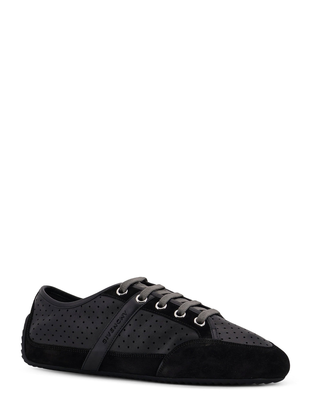 Givenchy Sneakers - Blacks and greys | ce20739f49ac9157473f34cef43402014cb9d5b4