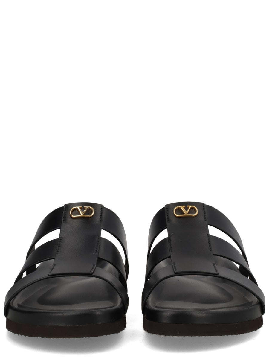 Valentino Garavani Sandals - Black | 5242136b5cb0c7632db584b4af34e7812d8bd0c7