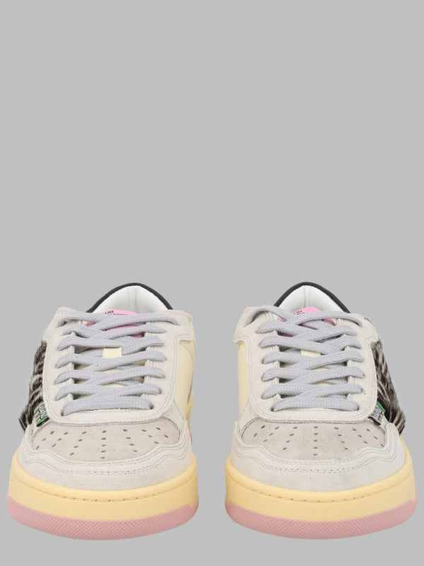 Sneaker "Equal Movember"
