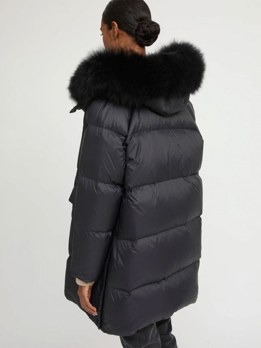 Yves Salomon Down jackets - Black | 12d8b189c32f43090a16a847826153dbf63f84ab