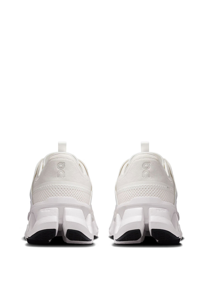 On Sneakers - White | 3557a0f66bfd943479408a57255596b9eaeeb6fc