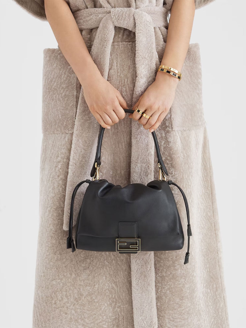 Fendi Shoulder Bags - Black | 094e32fb8e70ebfd8dfcd78796bf4a1b1700a50b