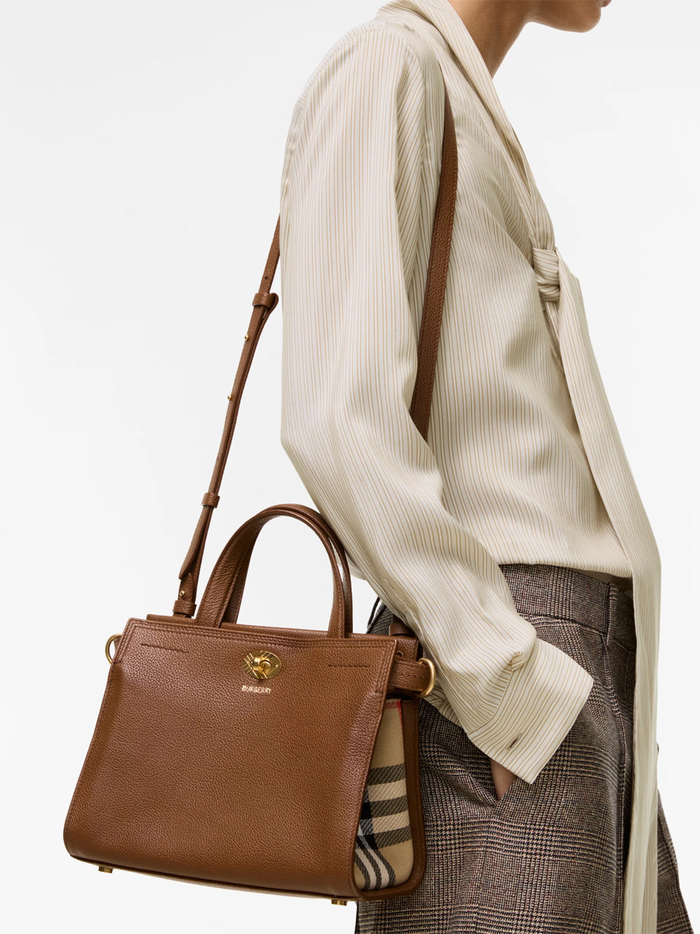 Burberry London England Totes - Brown | 2d7386e74b1ef9beaf9786b1f79b956cbf0b61e3