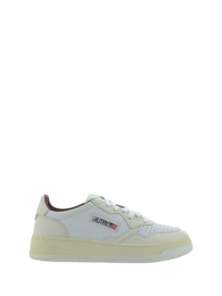 MEDALIST LOW SNEAKERS