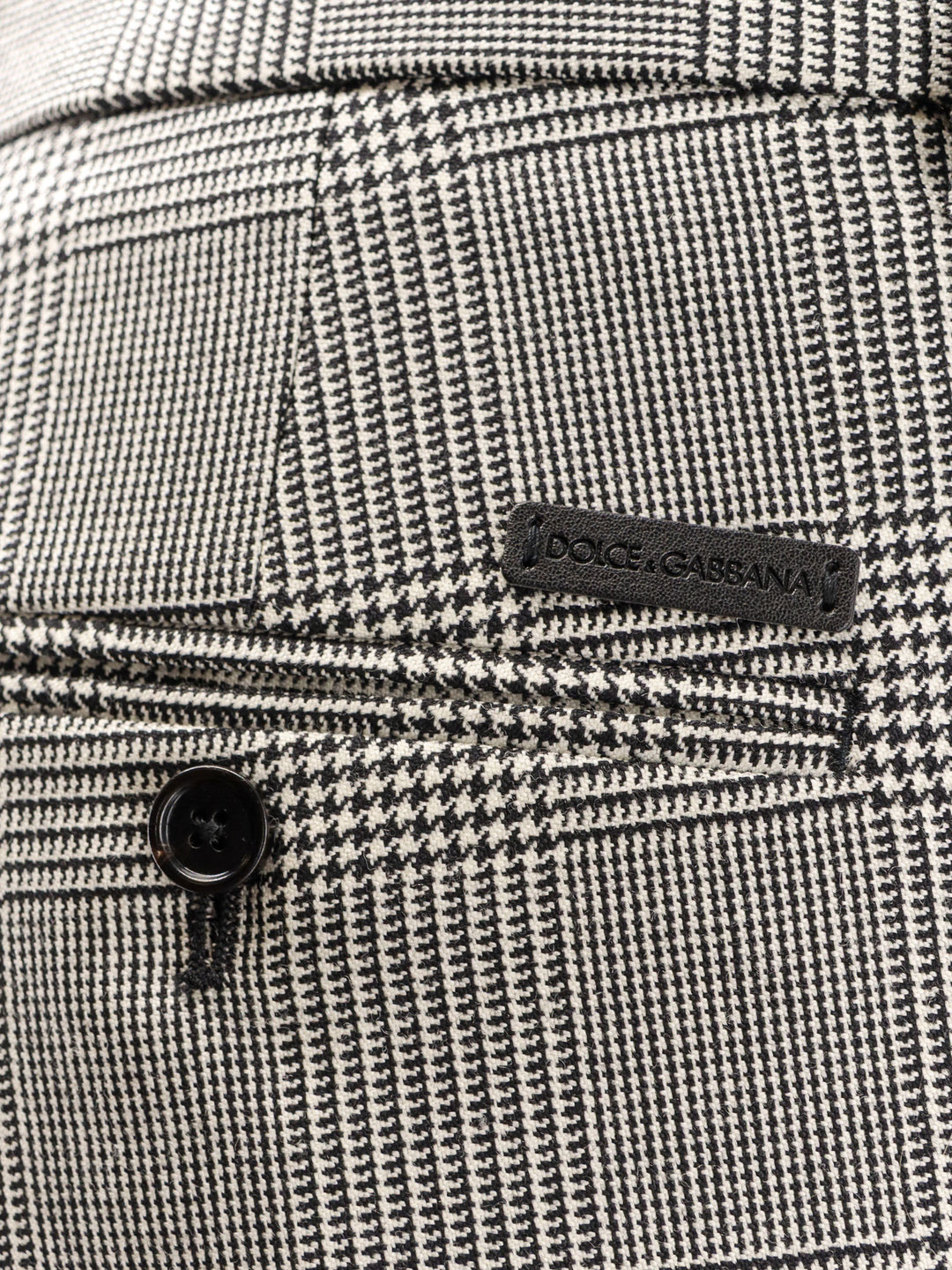 Dolce & Gabbana  - Blacks and greys | 515dec782799e67550997d25c584b4fbb6683366