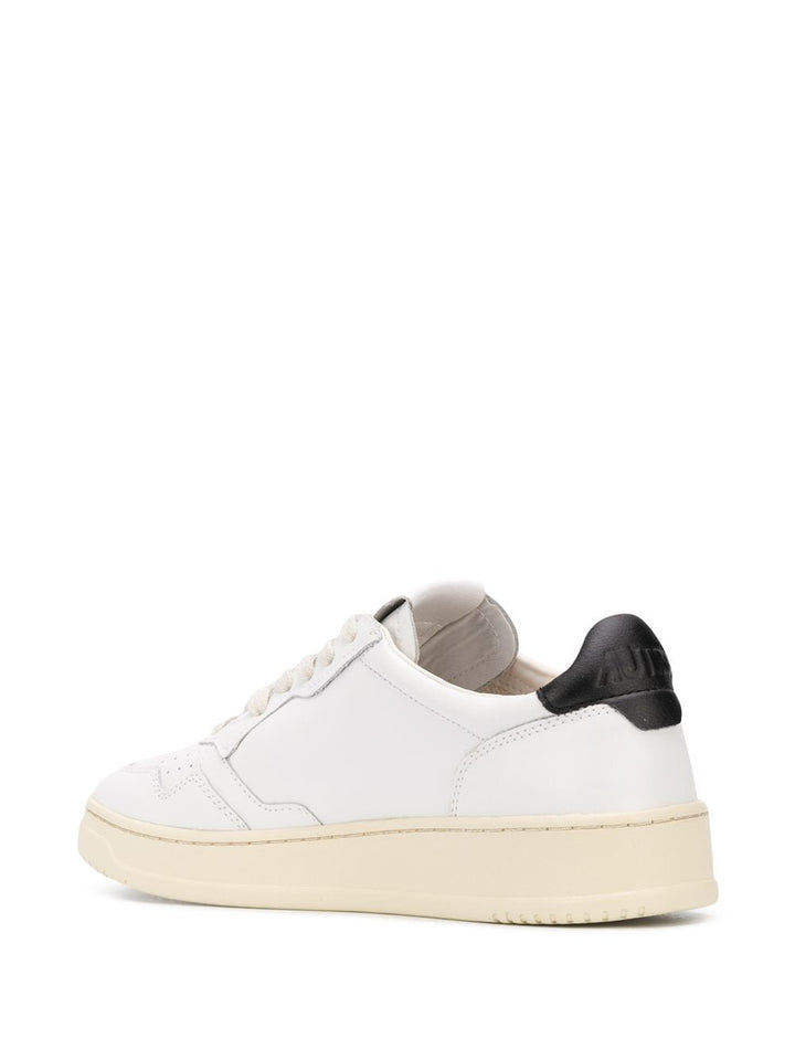 Autry Sneakers - White | ac8a0dc01b3334628e0f2753b9df60fa9b34995e