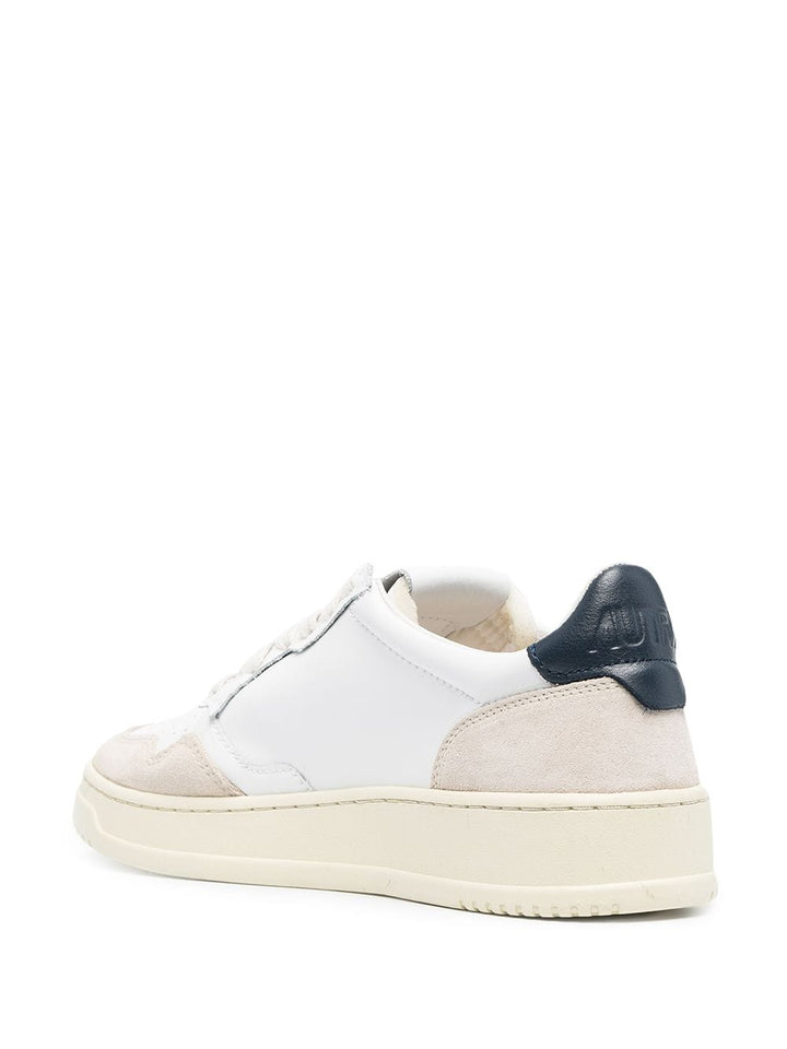 Autry Sneakers - White | 3c76aef0388baefc5ea84f502cbcd1dc2e82b3ad