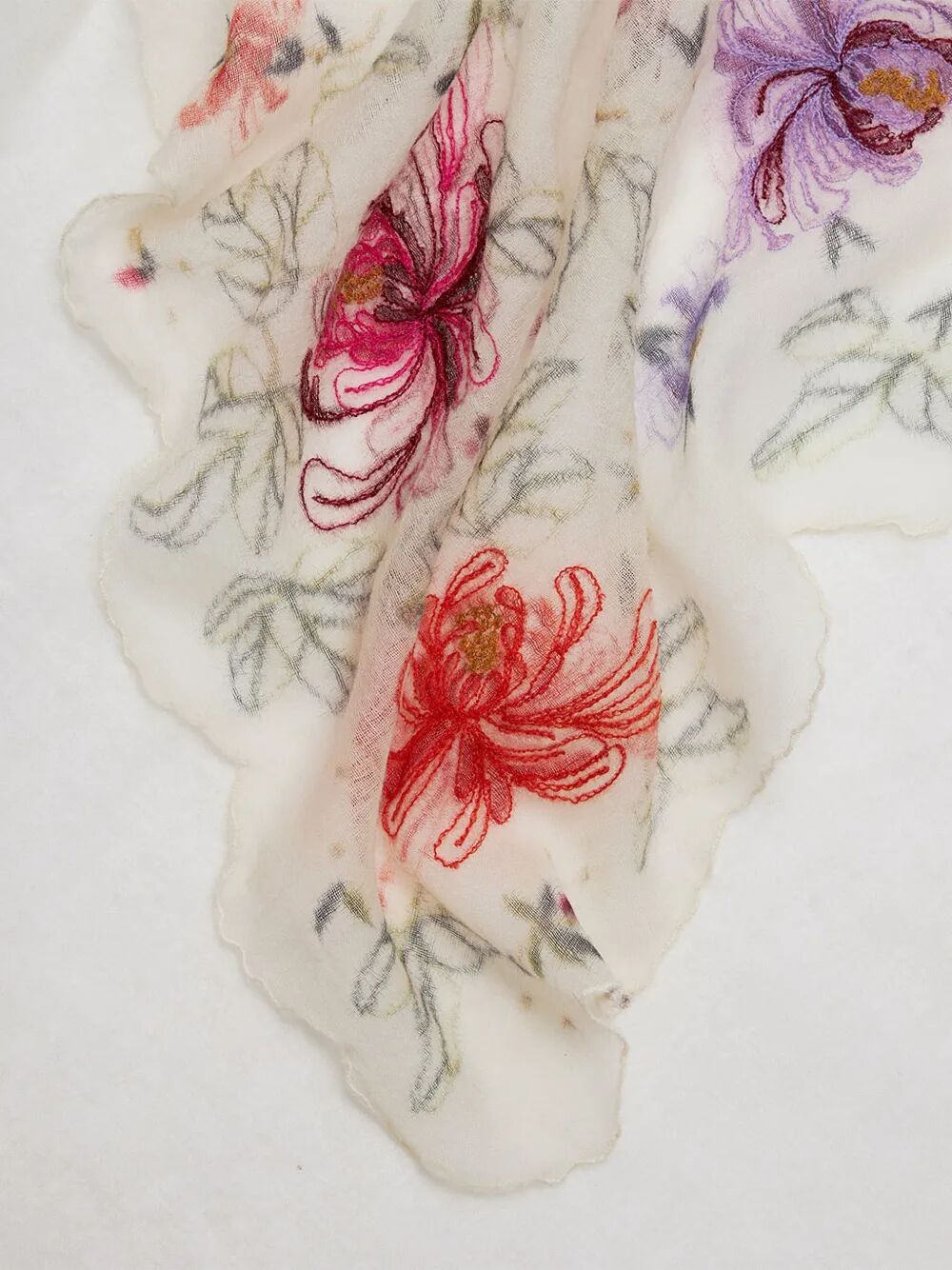 Faliero Sarti Scarves - White | ec8bfcb62d52d84a27d11913104109517243ba3b