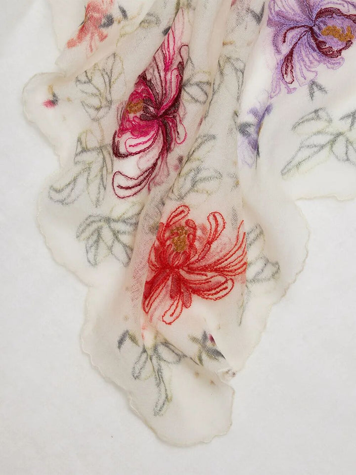 Faliero Sarti Scarves - White | ec8bfcb62d52d84a27d11913104109517243ba3b
