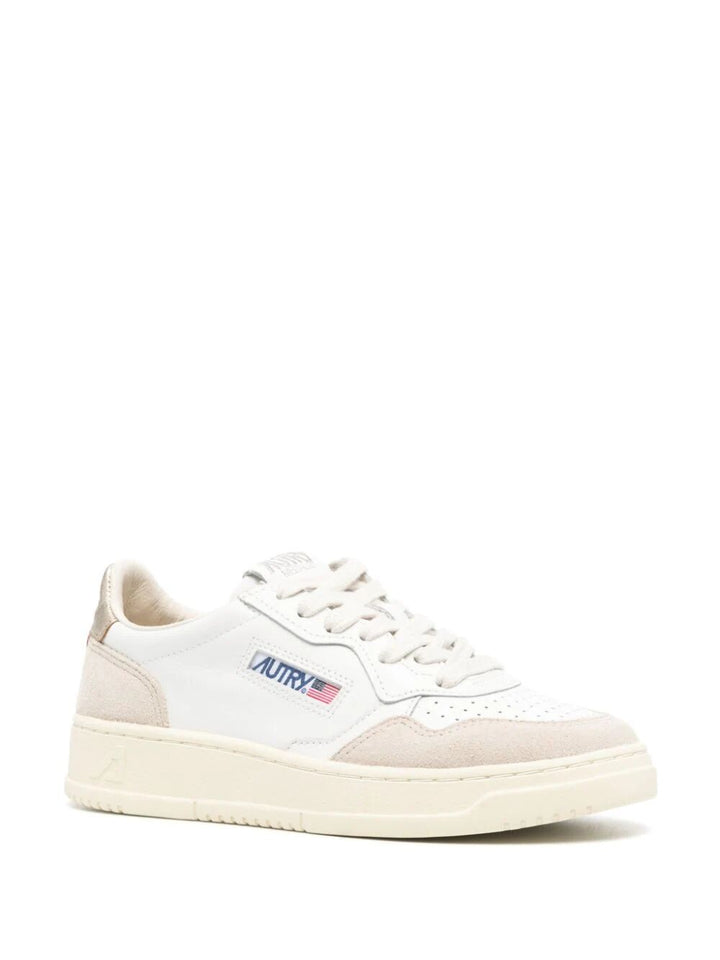 Autry Sneakers - White | f08ac557ce23935cc2b2337227807155fe995a98
