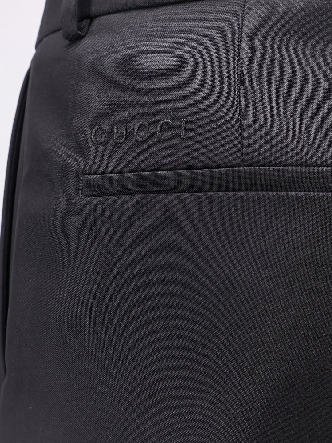 Gucci  - Blacks and greys | 68cfb600b6953b3b0b60209069b706a4773009d1