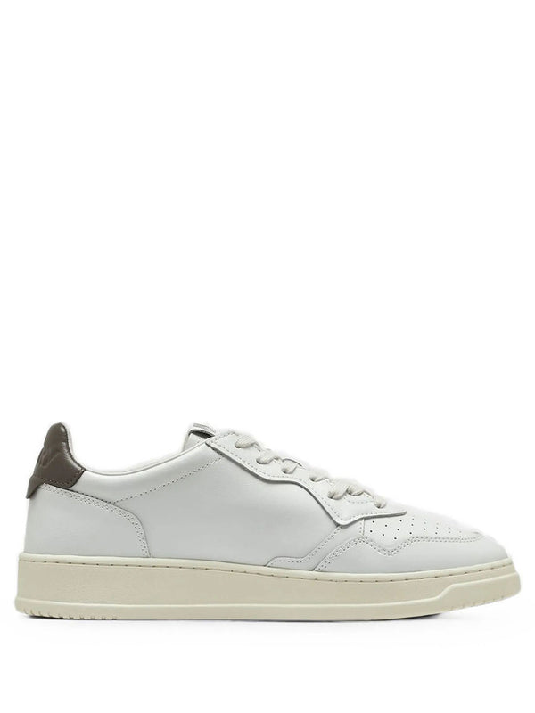 Medalist Low Sneakers In White And Chocolate Leather