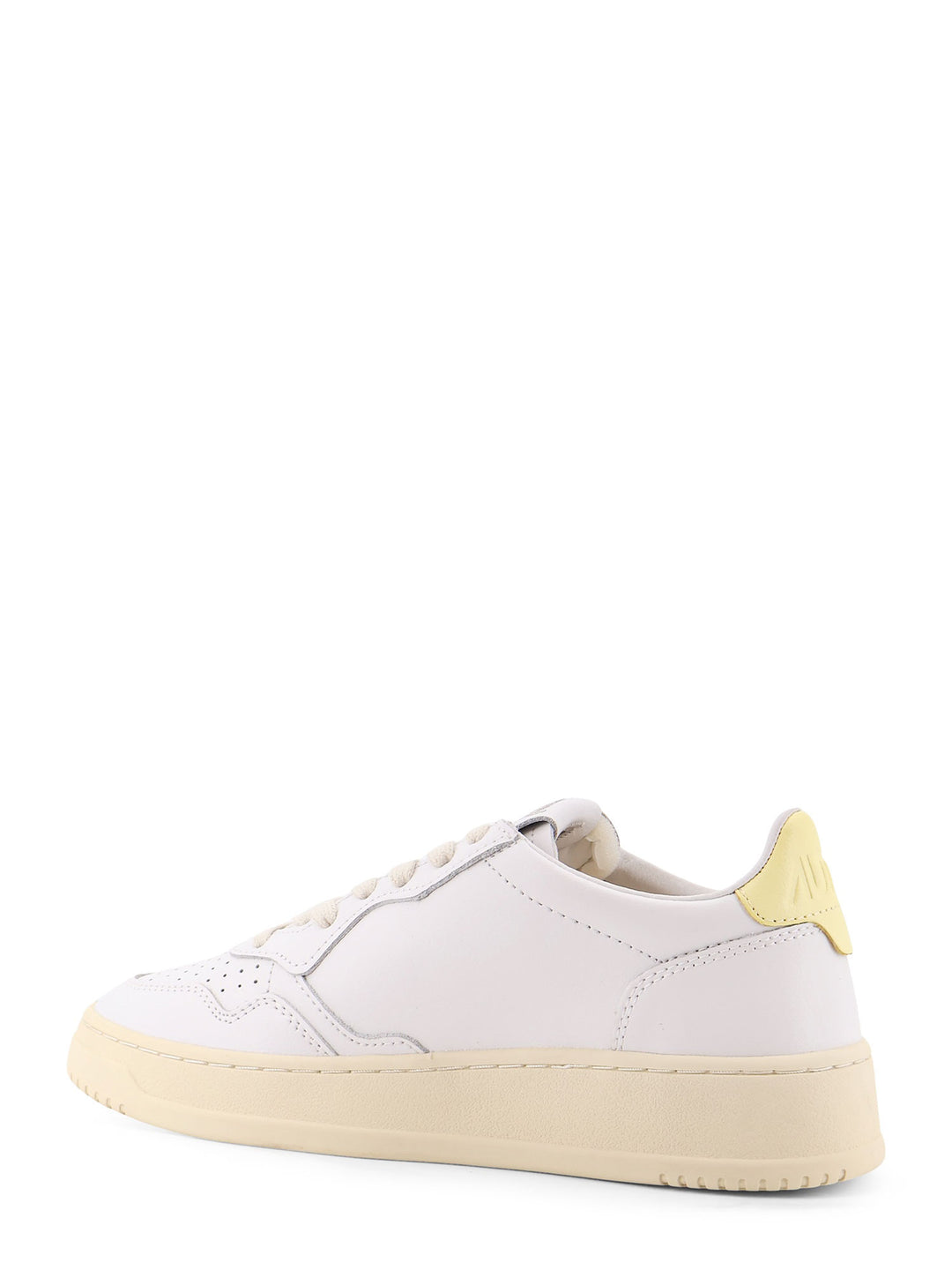Autry Sneakers - White | 07130bd2537897ac11c5827ac3ac4e99b9de1baa