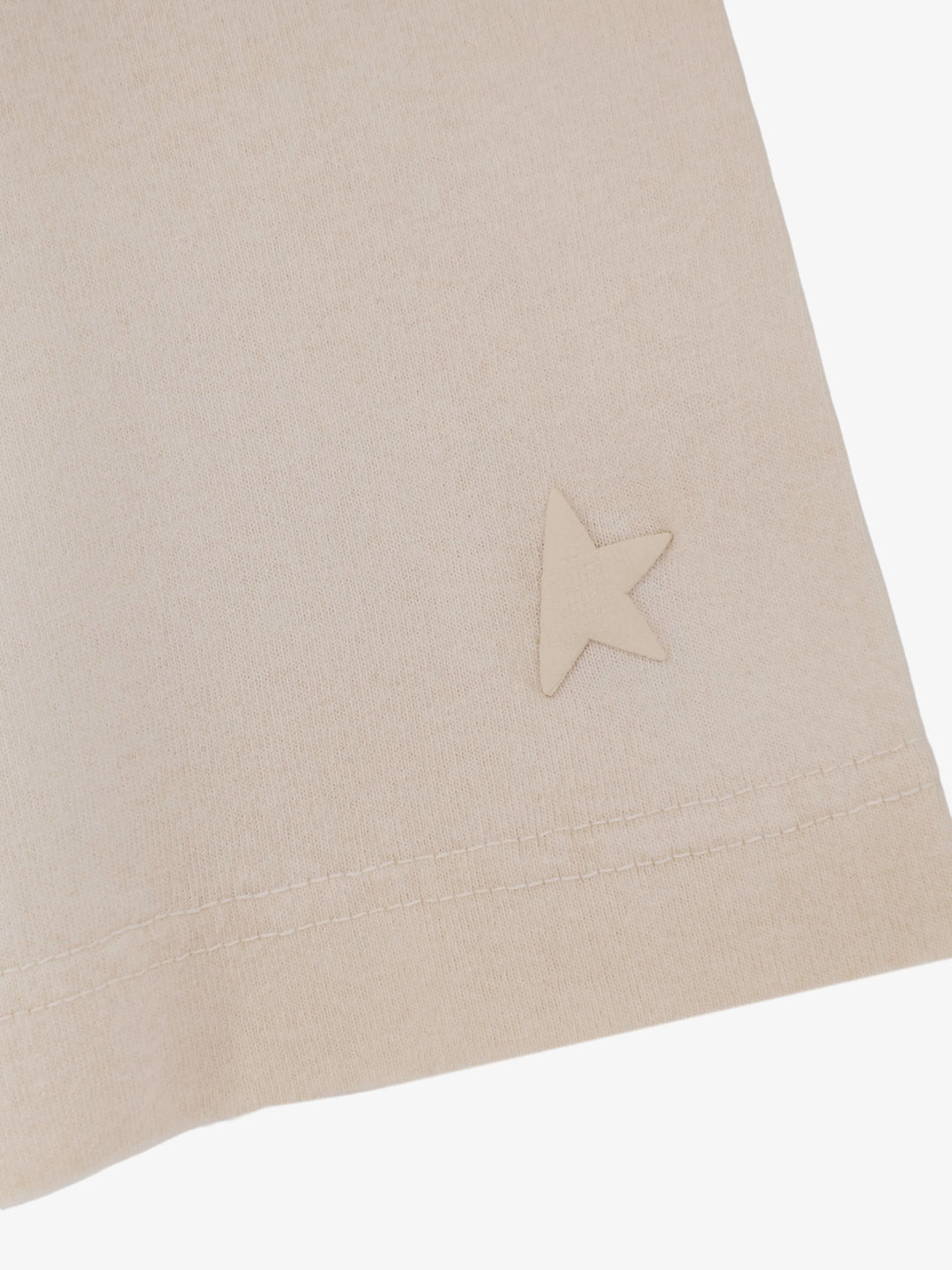 Golden Goose T-shirts and Polos - ARTIC WOLF | a6941a74e3a67092c32816007bfa823b37594e07