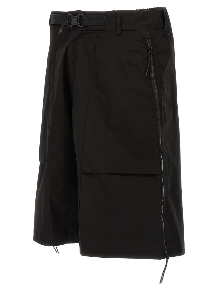 C.P. Company Cargo Hyst Bermuda and Short - Black | 24cea823122c71453486e3e566f160aa47a86ad8