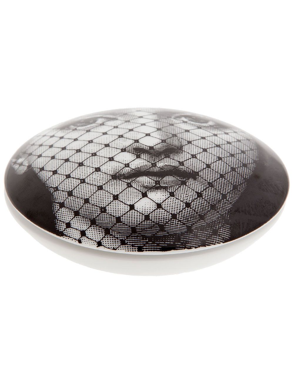 Fornasetti Accessories - Light and natural | 89704b9d177a1d5c81e028e795b53f9784b2607d