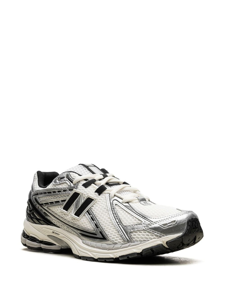 New Balance Sneakers - Light and natural | e6fb30a512897eadca3fd2cbd5b72bd6e5549bea