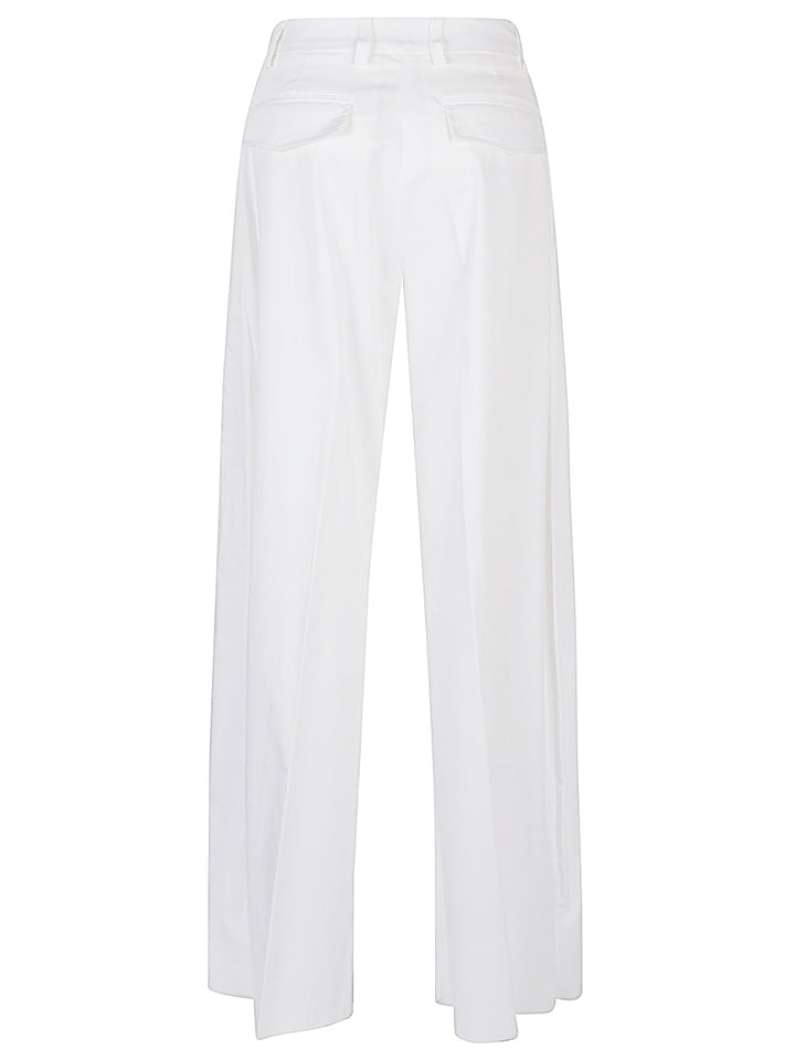 The Latest Trousers - Light and natural | 1dde9fe249155d6cfe981047fdb9967103746522
