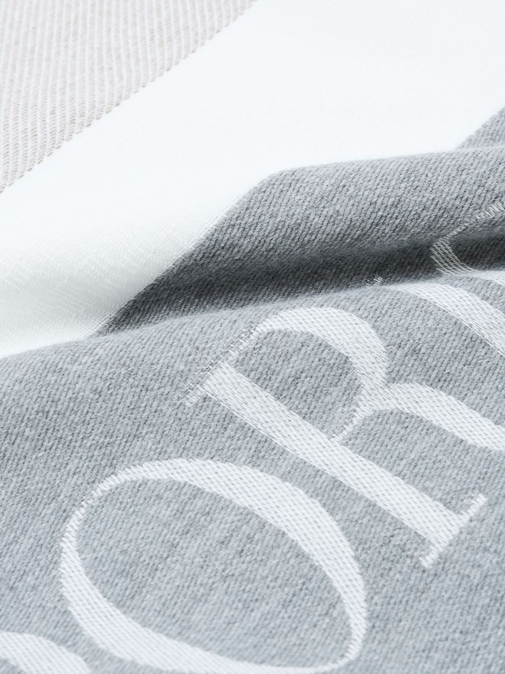 Emporio Armani Scarfs - Light and natural | a7a15ba924951007518c5ec8d8dc77440ffd3399