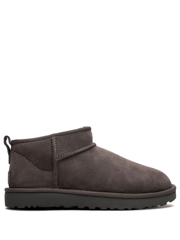 Ugg Australia Boots - Blacks and greys | cf481bc431e2b2be7bb78fe4b7bb279ec6c0517f