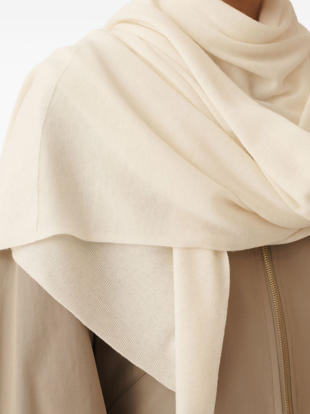 Fabiana Filippi Scarfs - Light and natural | f193e131dbaed6167caee612a5be856fa48b3379
