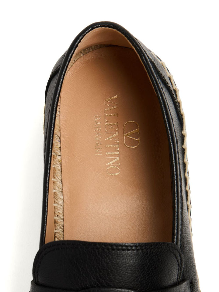 Valentino Garavani Flat shoes - Blacks and greys | 24a6167c148117832acff393675fe0dcb20d98e5