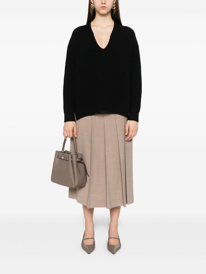 Fabiana Filippi Sweaters - Blacks and greys | 7735a0bb7d2544f0a1a176054477ee4b5e7ae717