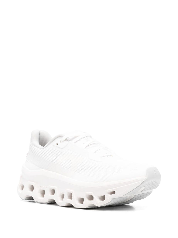 On Sneakers - Light and natural | 504dee86f953622920fc3a656d71e67e3c503a62