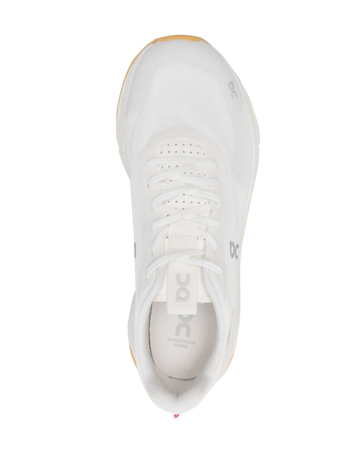 On Sneakers - Light and natural | 7956865f1e576fc7cd2a1944e0af3000f25ceb44