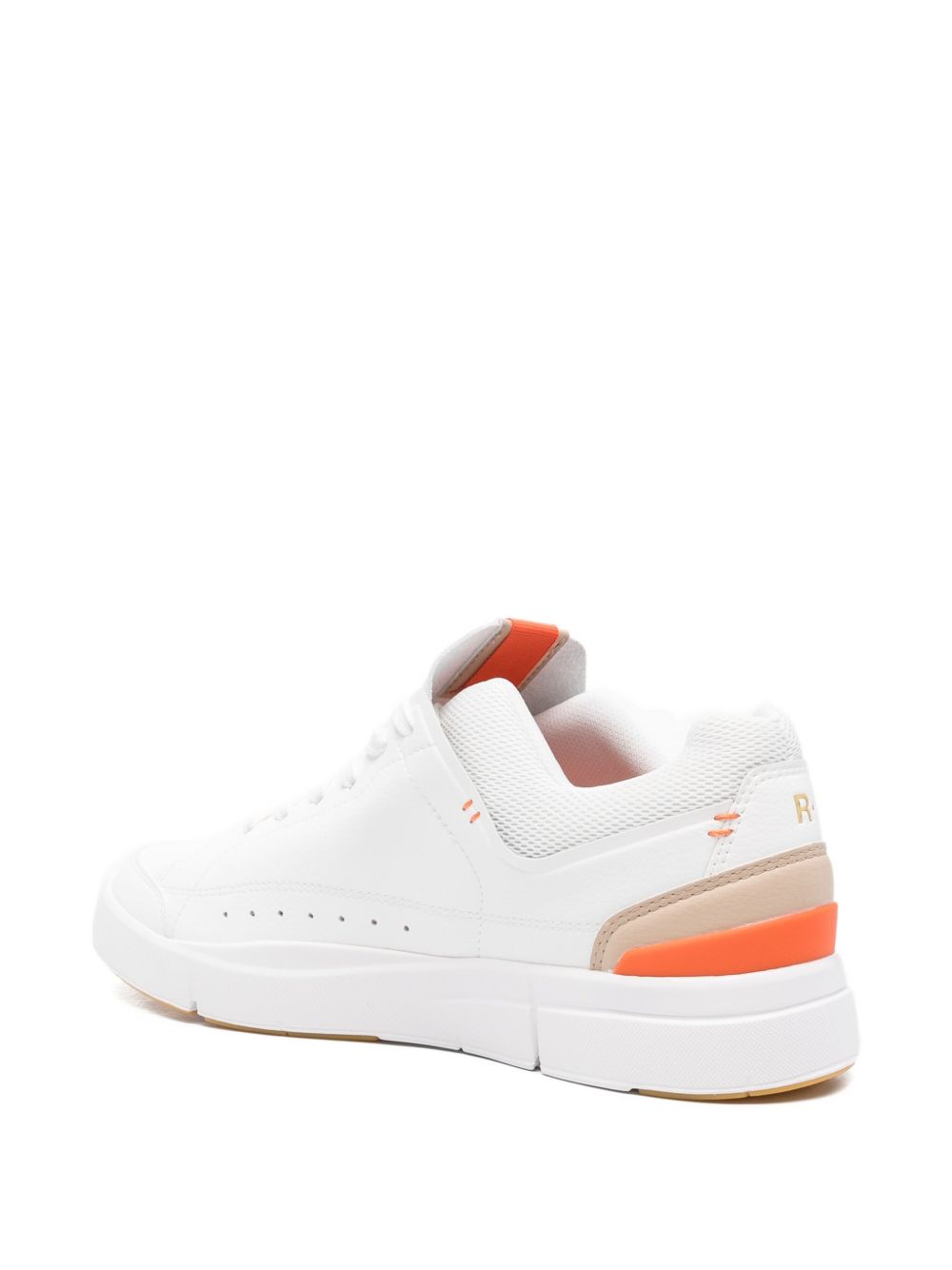 On Sneakers - Light and natural | 45afe90138d5d31b5bc81bd2f8e57b8cbaef9564