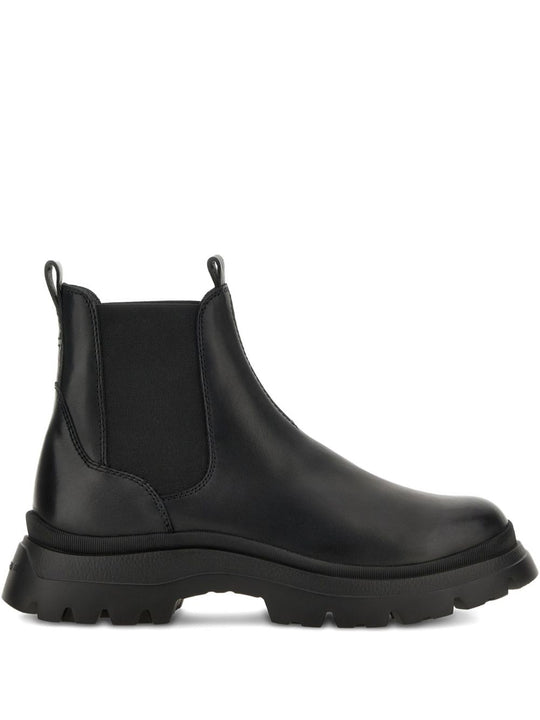 H692 Leather Chelsea Boots
