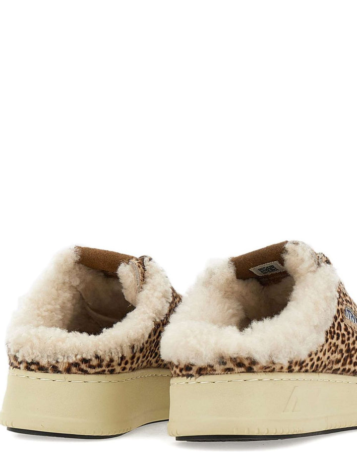 Autry Sneakers - Brown | 654c3bea13e764a095395eb15061a9de744e4e14