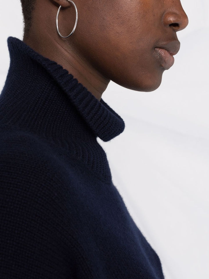 Lisa Yang Sweaters - Blue and green | d3d6f575c7595be64b7f15842ae50d1436c81e05