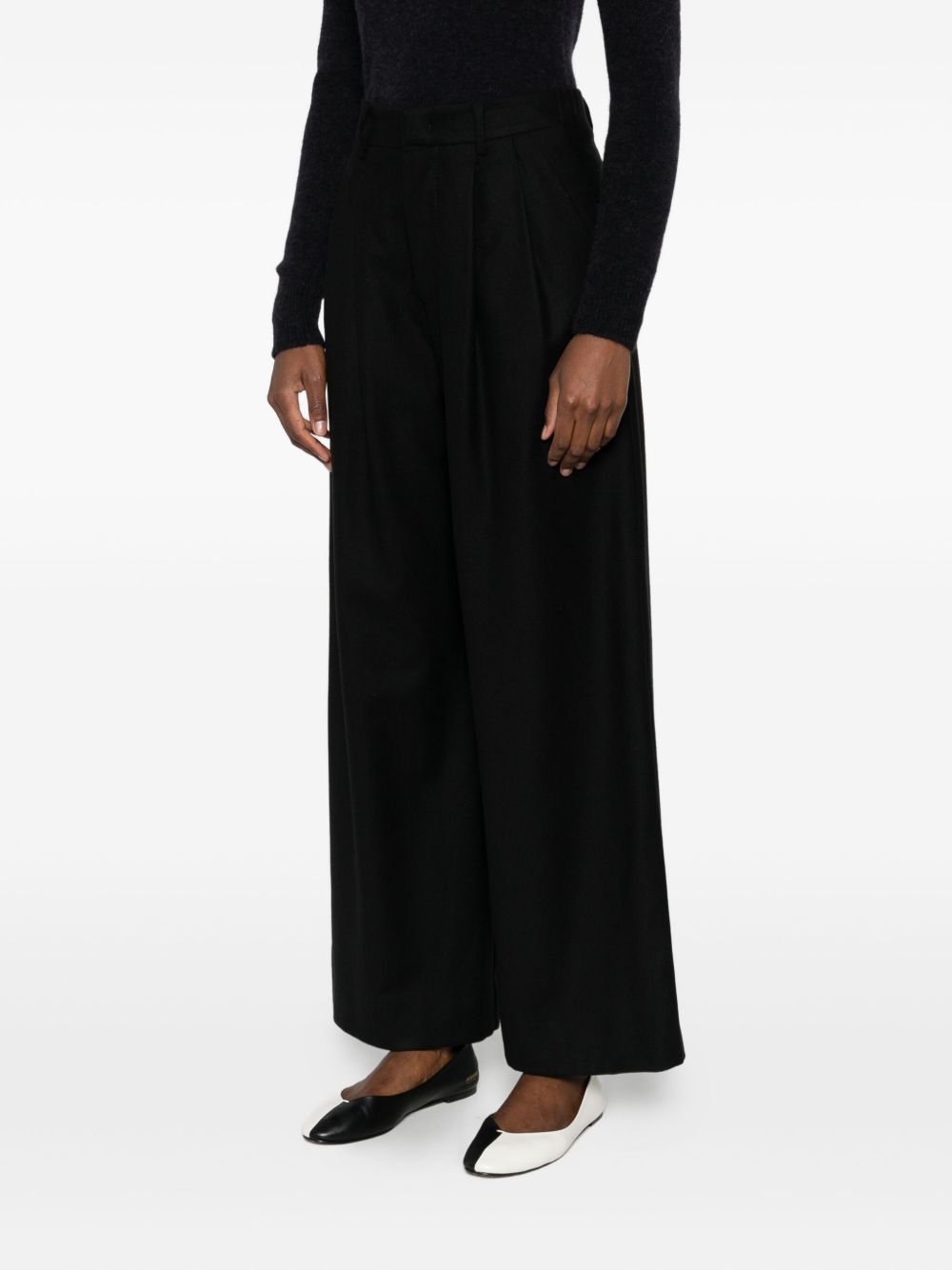 Susanne Bommer Trousers - Blacks and greys | c2dee33e04c85a43d5cd8d9cd647b66da307959f