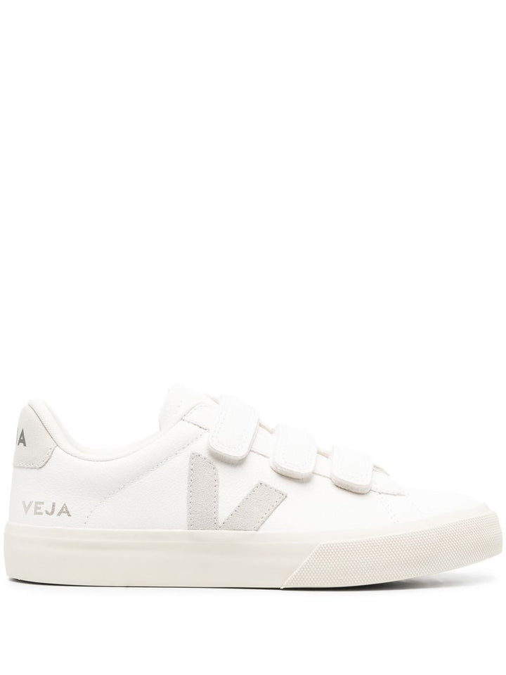 Veja Sneakers - SILVER | 7fa9d15beb82f3e208cc2840b52cc6e3c4e5707a