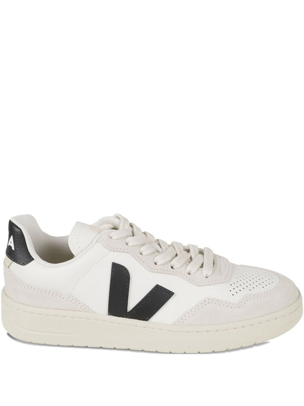 V-90 Sneakers