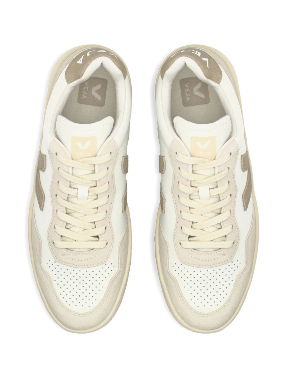 Veja Sneakers - Light and natural | c0c257253dec071ec8cbcb9026818c8a7cad5dd2