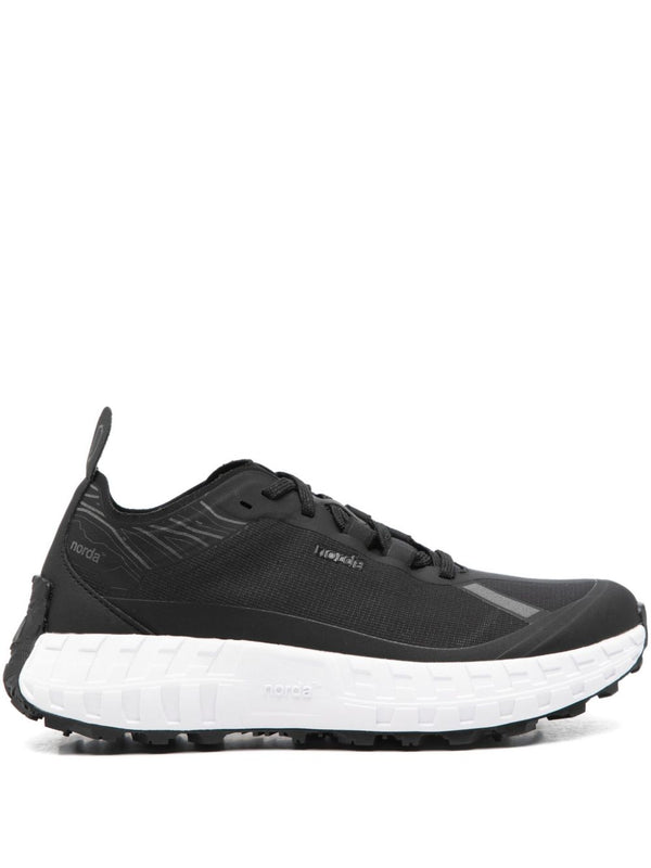 001 Sneakers