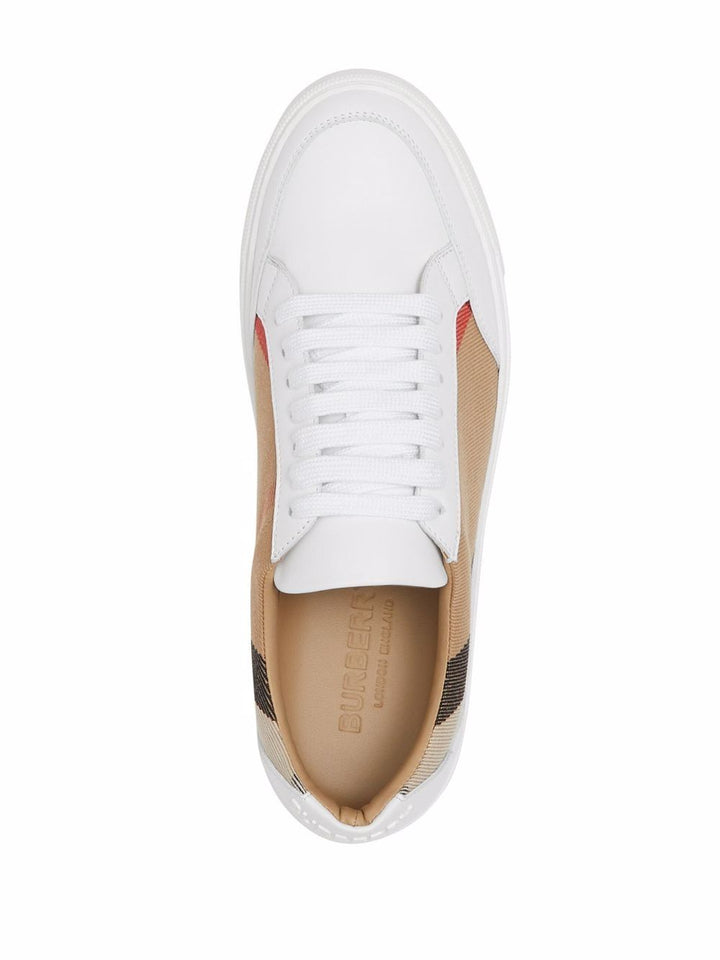Burberry Sneakers - Light and natural | 71005f657a0977c9e3aa1d051cd96b7728eec805