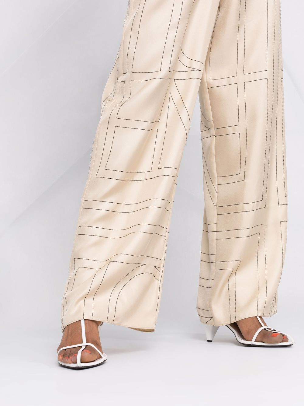 Toteme Pre Trousers - Light and natural | 6bae28ca7f6af6209d72ddd49187776368674a66