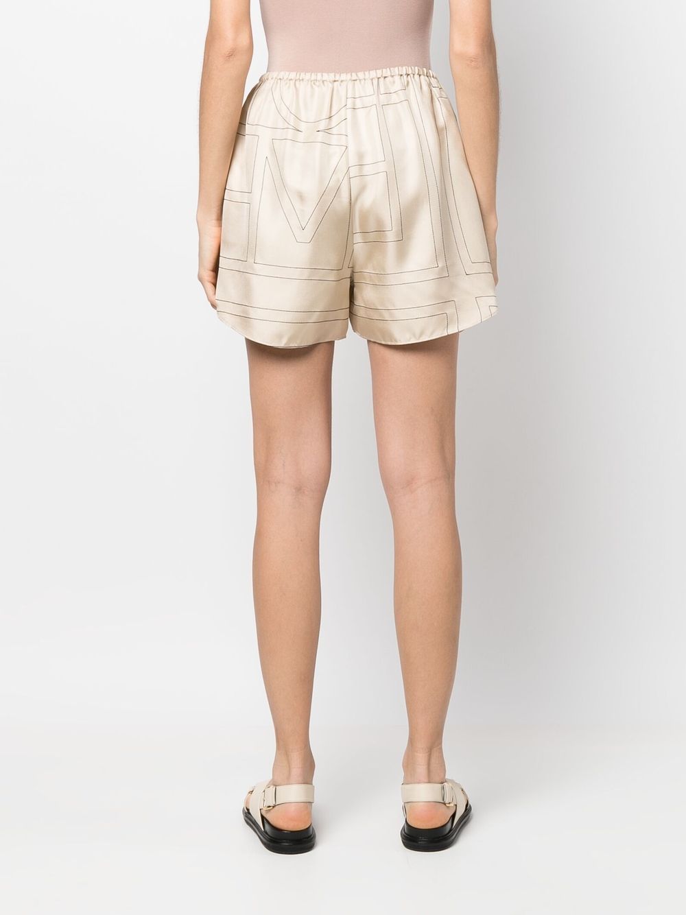 Toteme Pre Shorts - Light and natural | 9371002c17b8d64ca448866fab7415d84a088b44