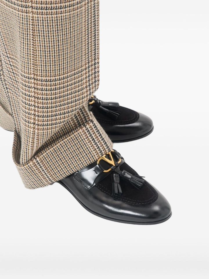 Valentino Garavani Flat shoes - Blacks and greys | e7ab163a42f40f465be768c2709415a4dc6f41ea