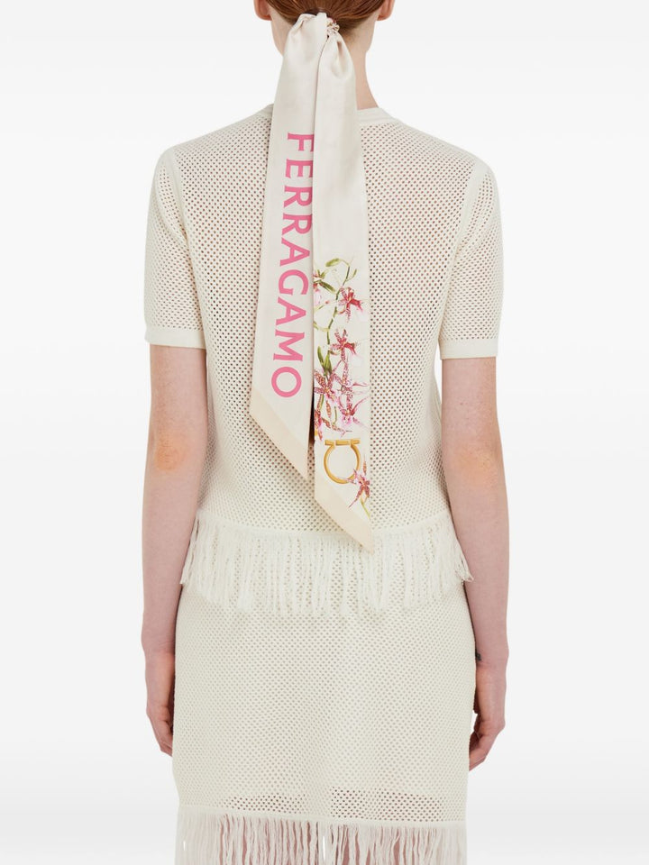 Ferragamo Scarfs - Chiari e Naturali | 7de034e4812aa9e9d30290e17f29f163abc05410