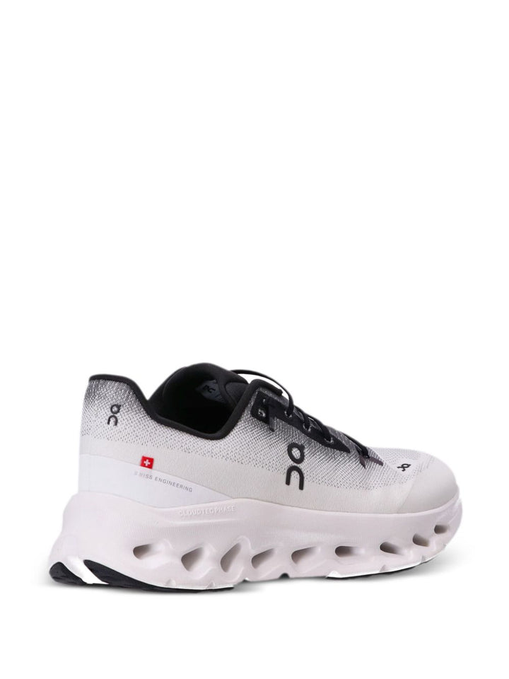 On Sneakers - Chiari e Naturali | 9c5e651aa0d0a45bdcf70f76f6a5e8b5e30132a4